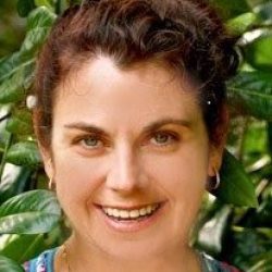 Belinda Head shot small